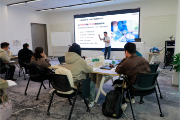 Yitailock กำลังเตรียมทีมสำหรับการขายที่ชาญฉลาดและการปรากฏตัวของตลาดที่แข็งแกร่งยิ่งขึ้นอย่างไร